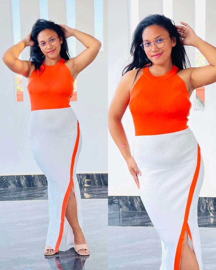 Chic Sleeveless Dress