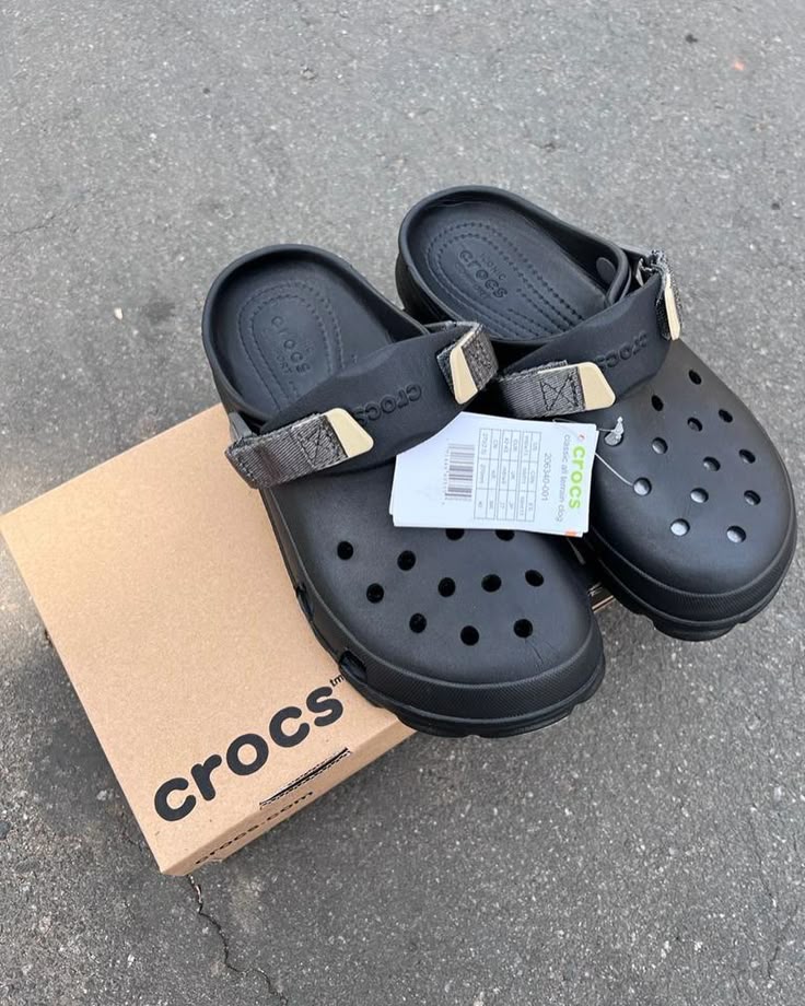 Black Crocs Classic Clogs