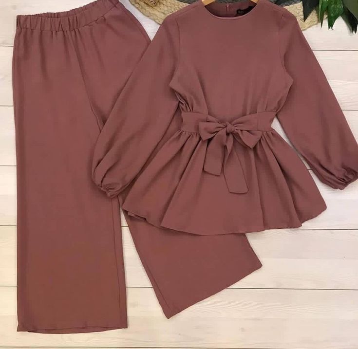 Women's Mauve Two-Piece Outfit