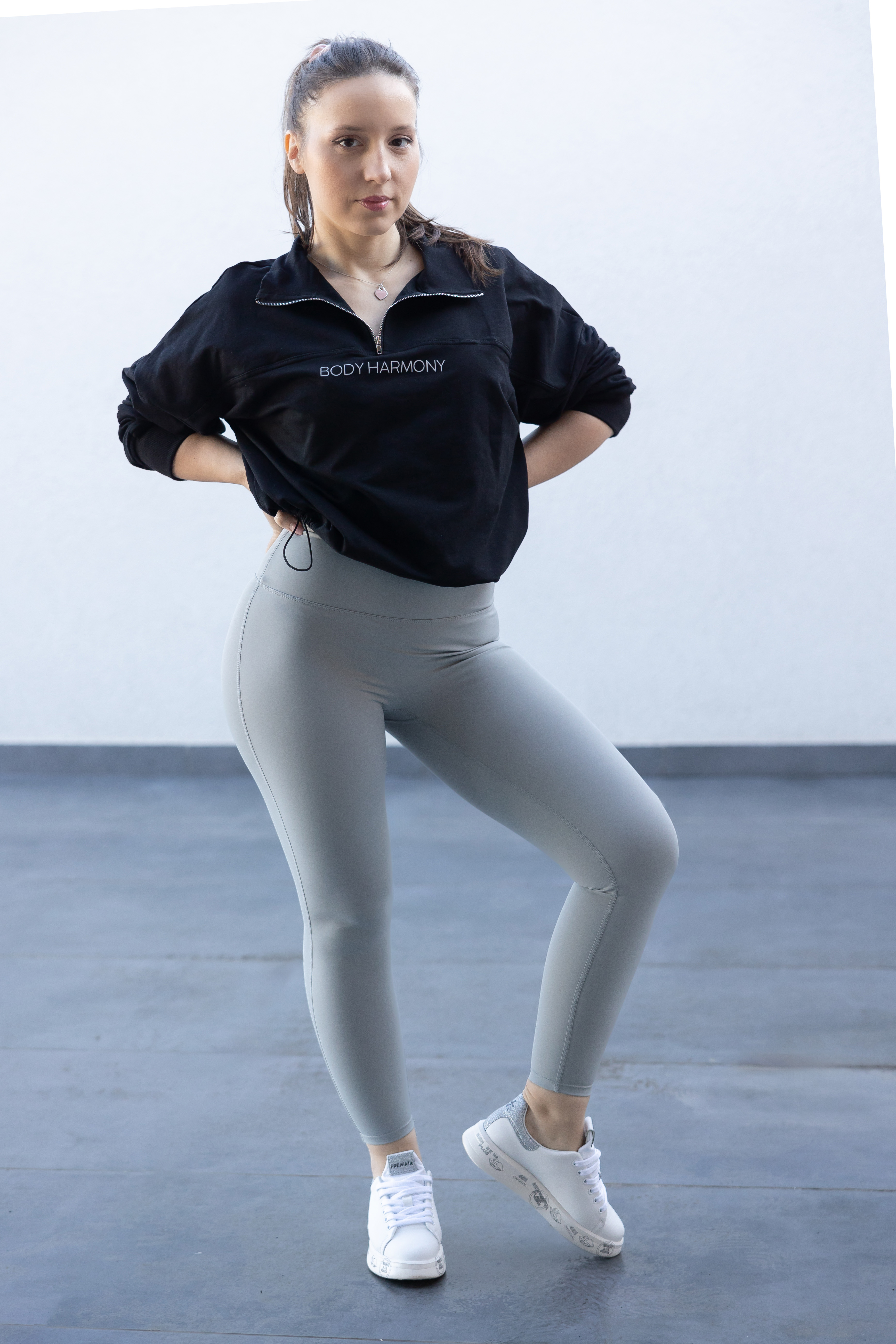 CASUAL HOODIE