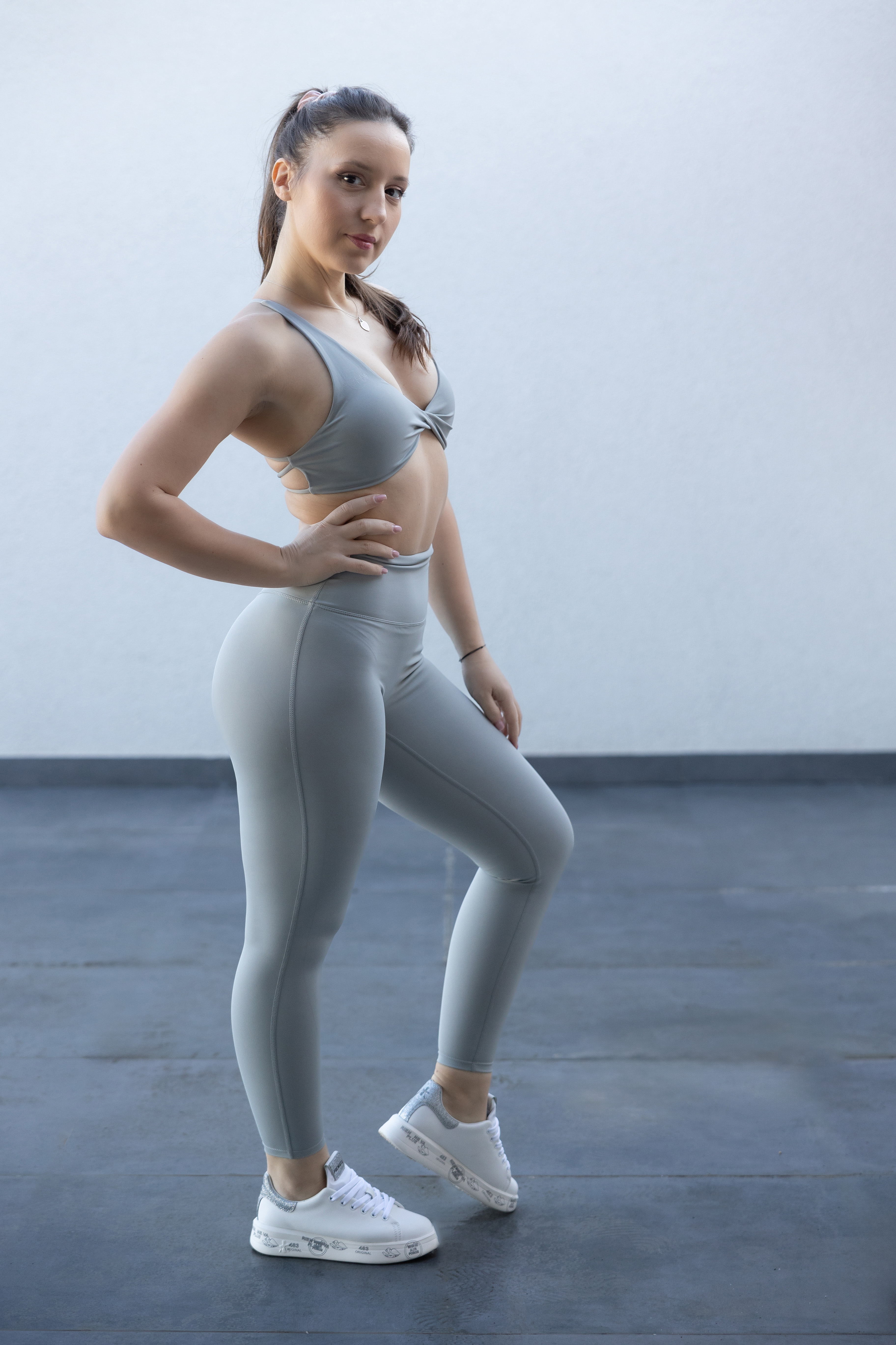 MINIMAL LEGGINGS