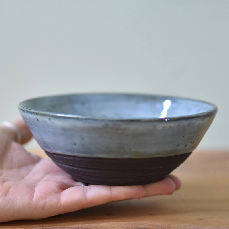 Schaaltje •Lines lichtblauw Middel #2