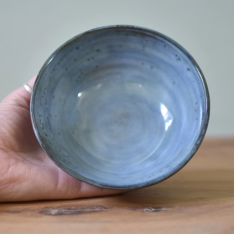 Schaaltje •Lines lichtblauw Middel #2