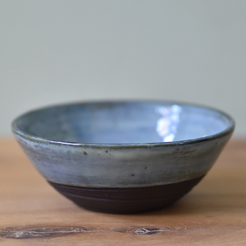 Schaaltje •Lines lichtblauw Middel #2