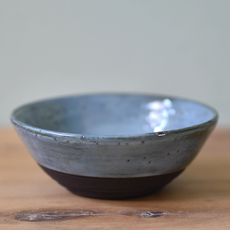 Schaaltje •Lines lichtblauw Middel #2