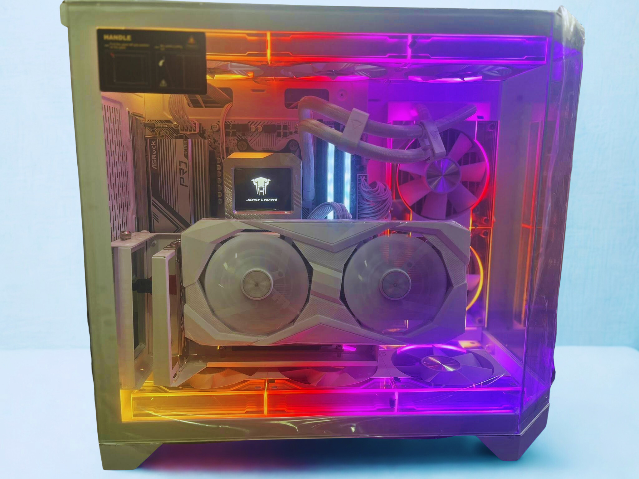 AsrockCoolWhite Gaming Setup