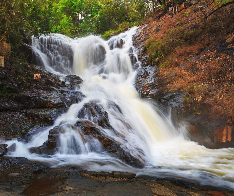 7-Day Luxury Vietnam Canyoning & Caving Expedition Itinerary