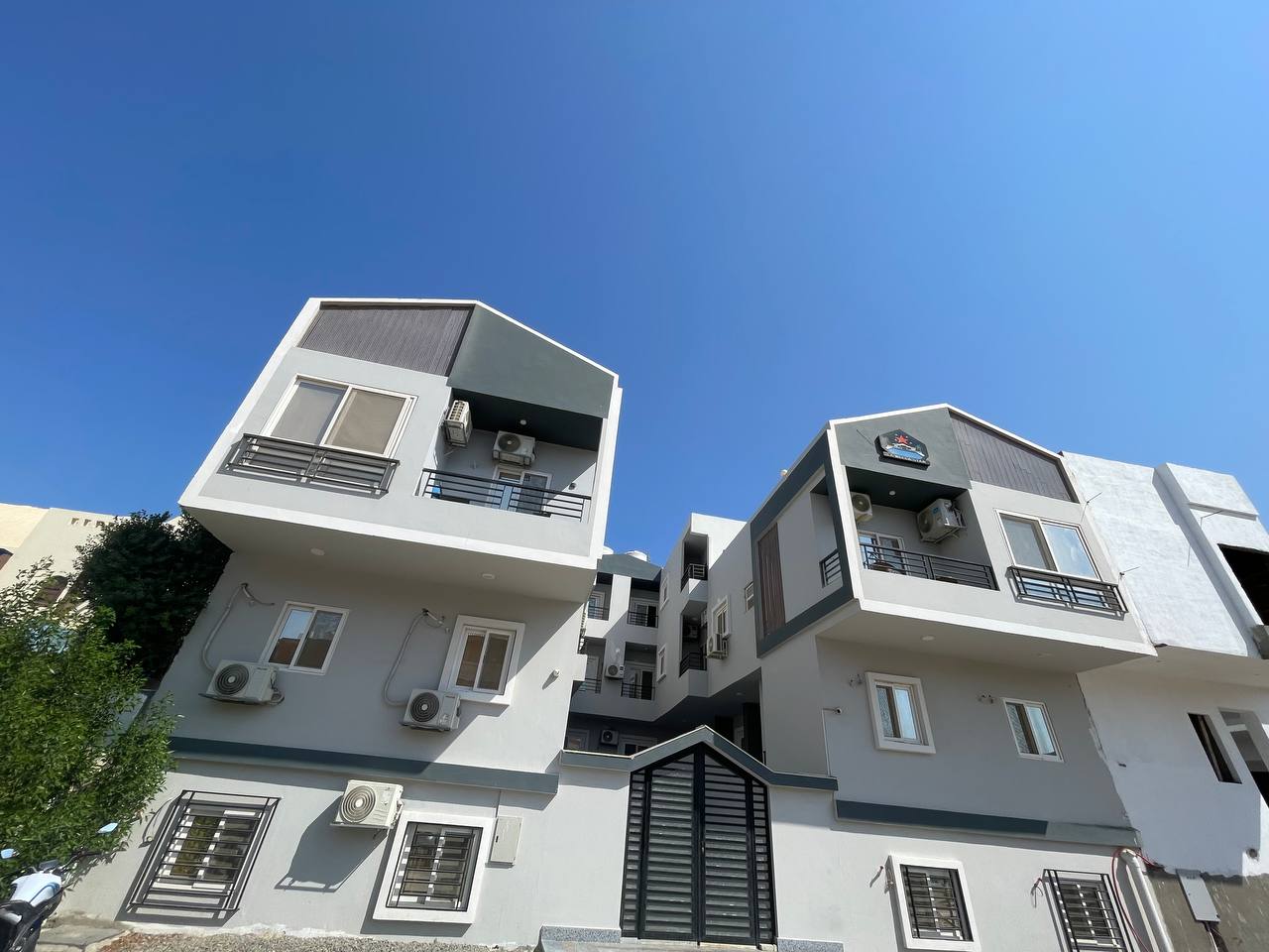 Two-Bedroom Apartment for Sale in Magawish – Pool View