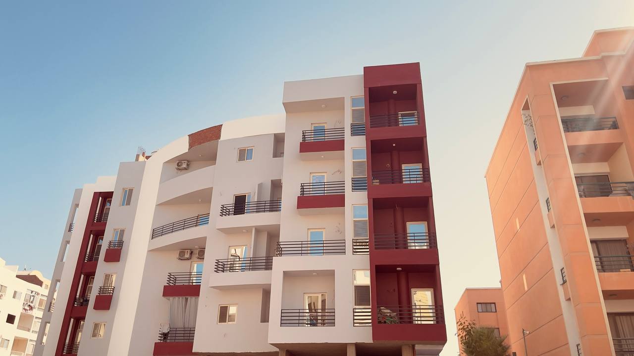 Two Bedroom in  the Old Kawthar Area Near From Metro Street