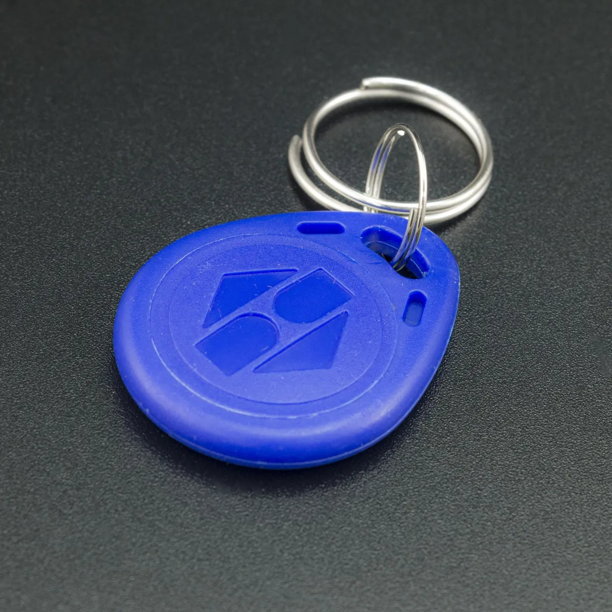 Pack de 20 Llaveros RFID 125 kHz Azul – Compatibles con Lectores EM