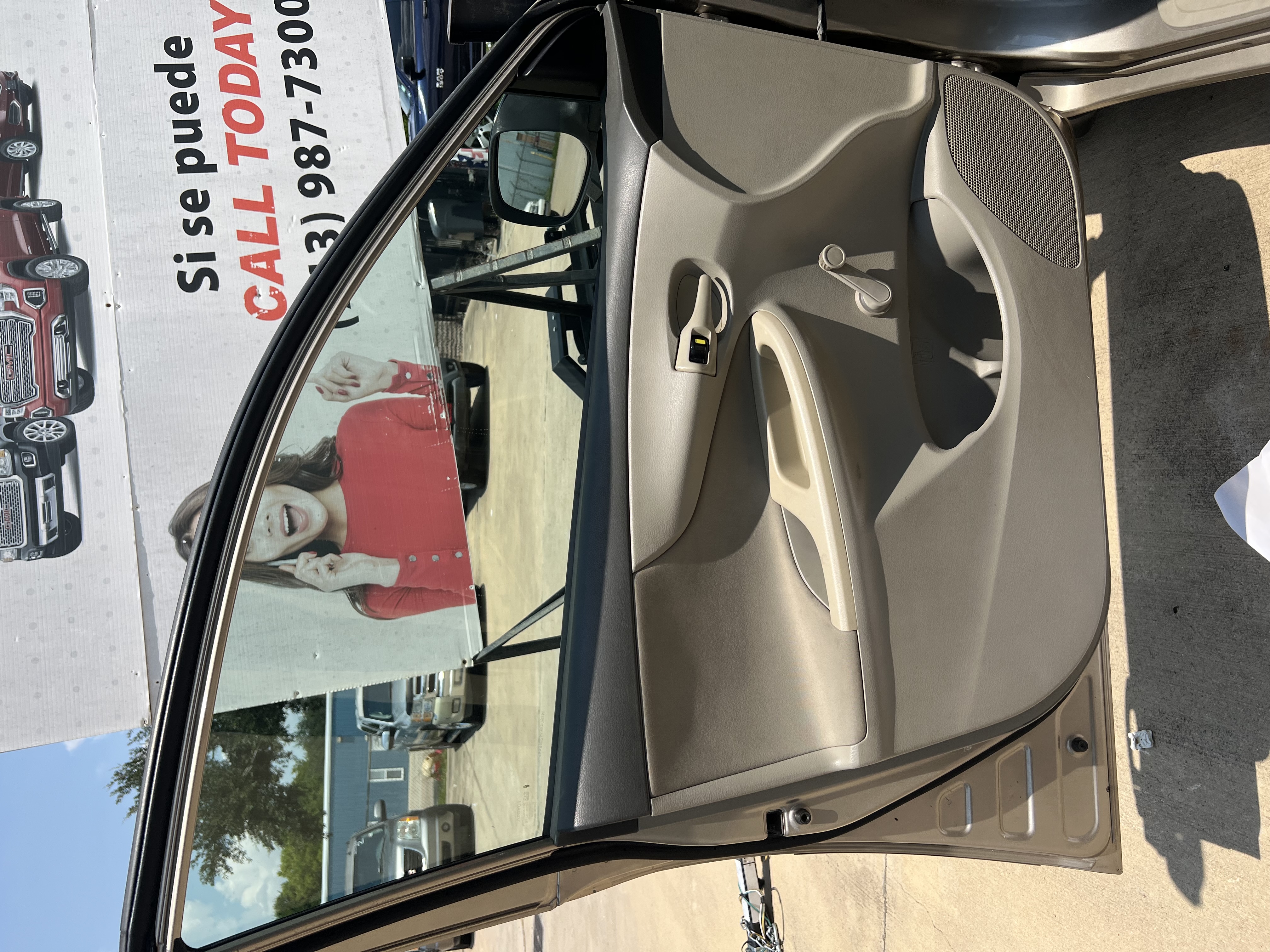 2009 Toyota Corolla – 158,130 millas
