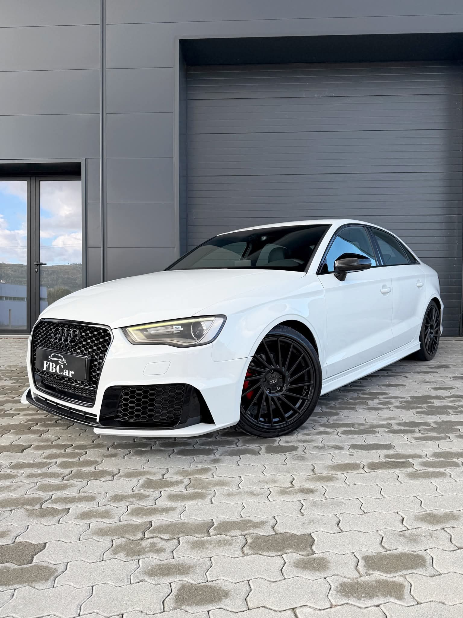 Audi A3 8V Limousine SLINE "Look RS3"