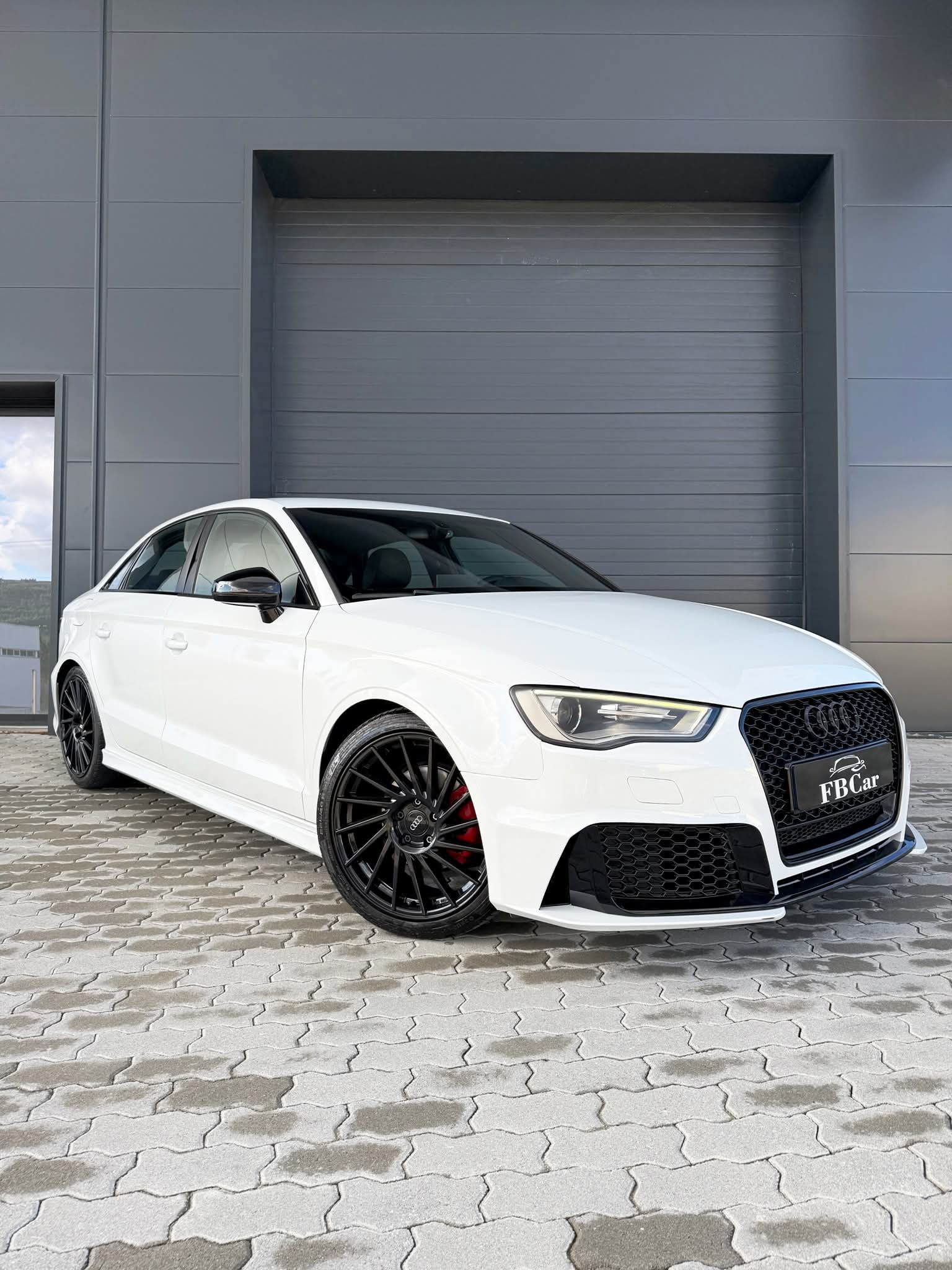 Audi A3 8V Limousine SLINE "Look RS3"