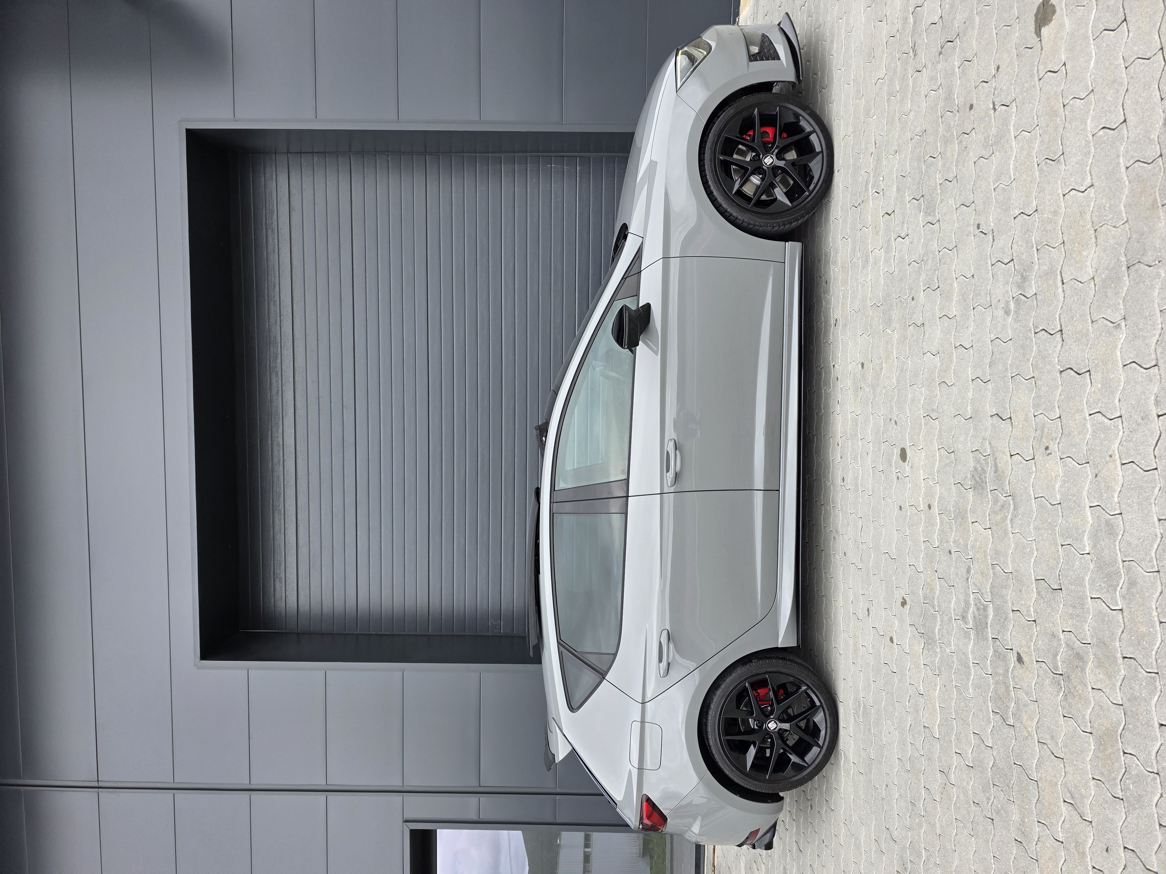 Seat Leon 5F FR Nardo Grey