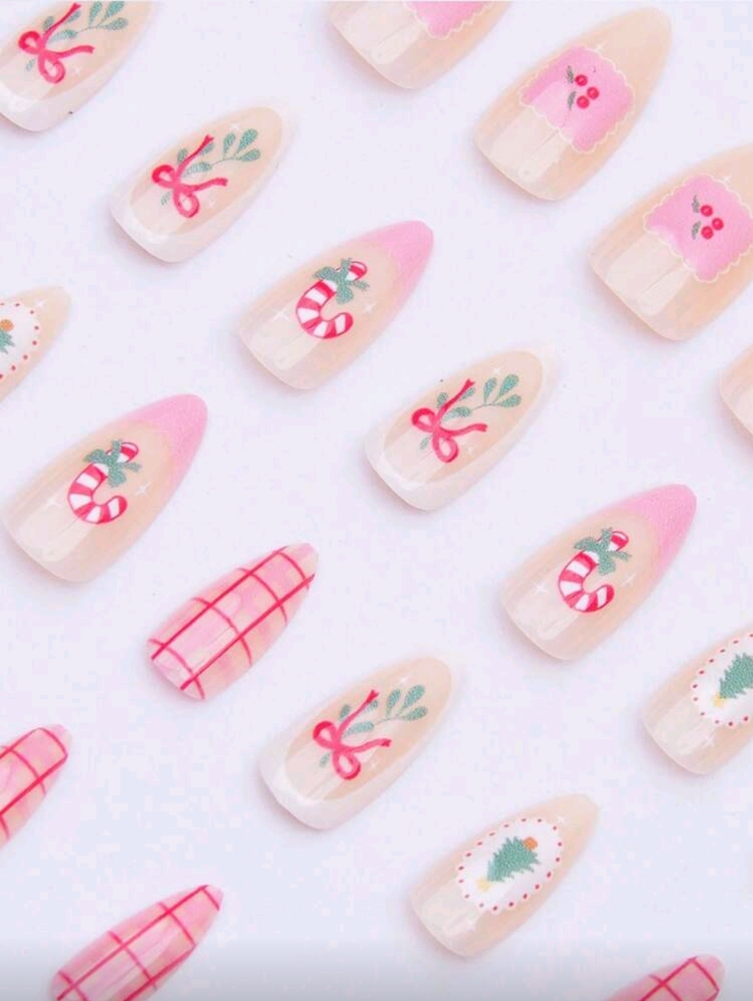 Mistletoe magic 🎄 