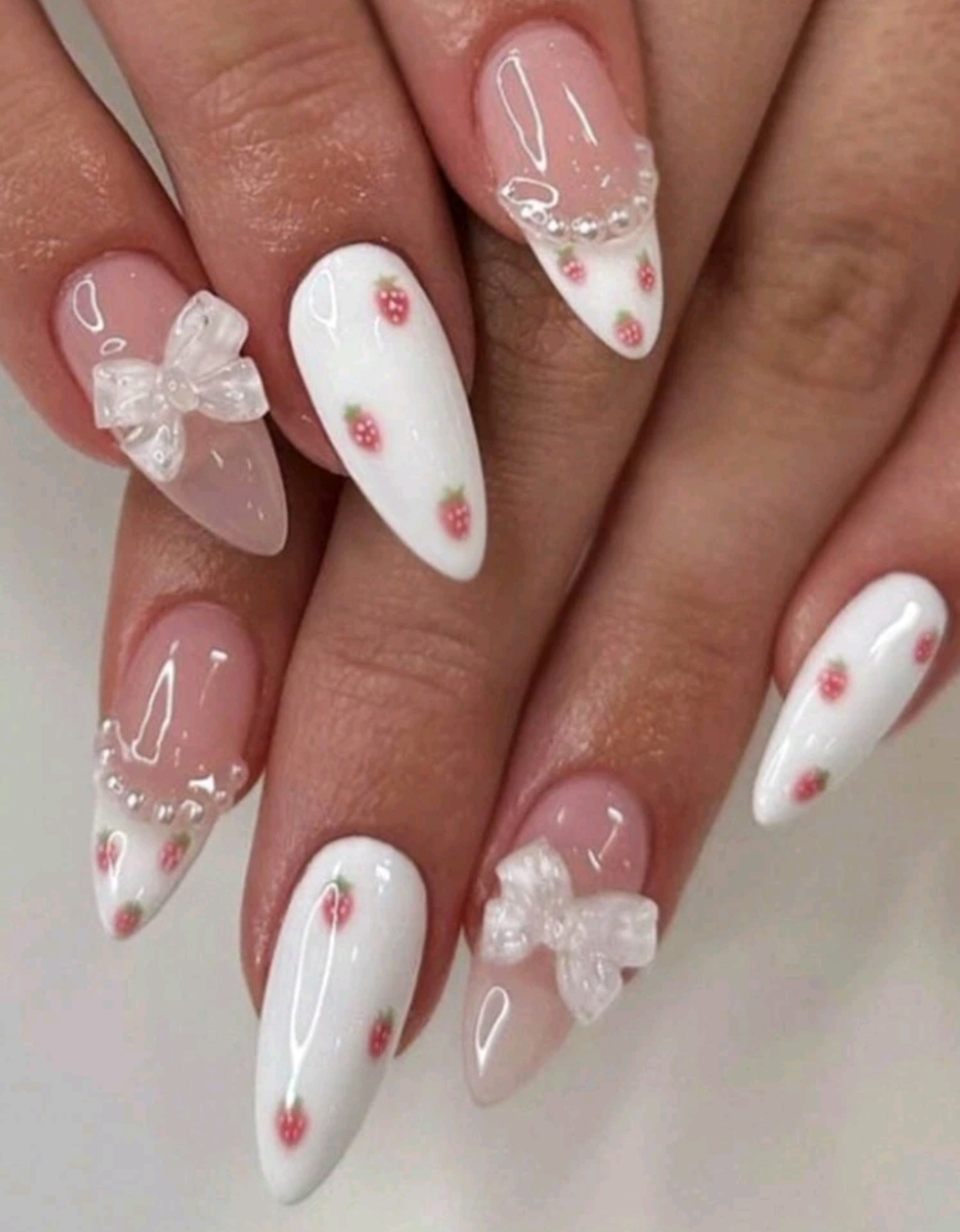 Strawberry kisses ๐