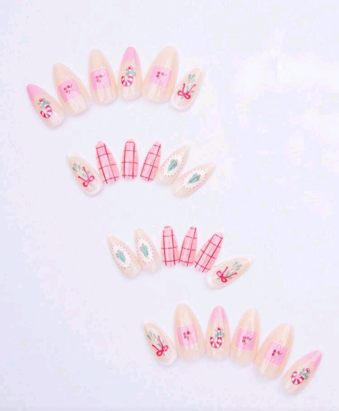 Mistletoe magic 🎄 