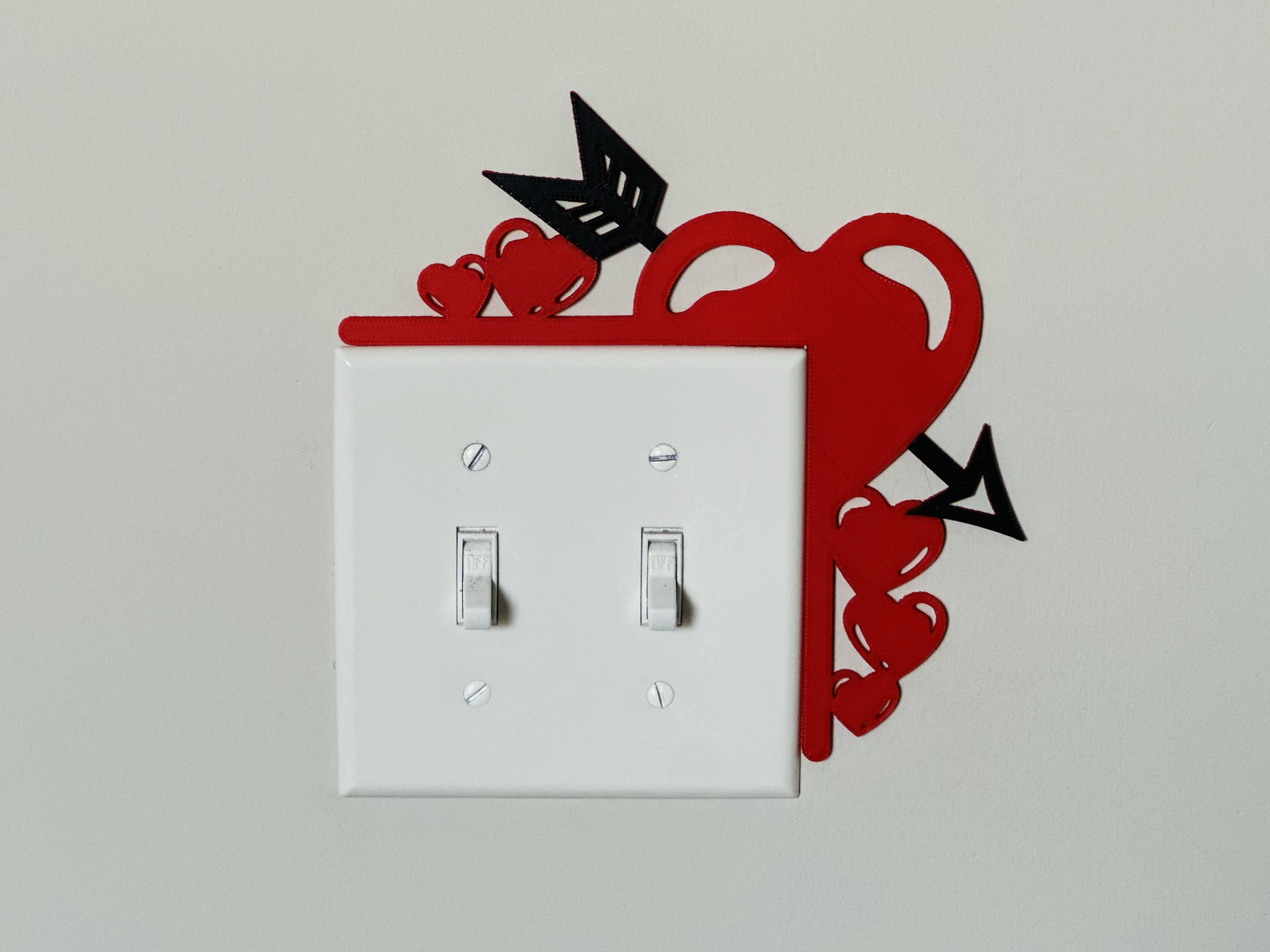 Light Switch Display - Heart and Arrow 