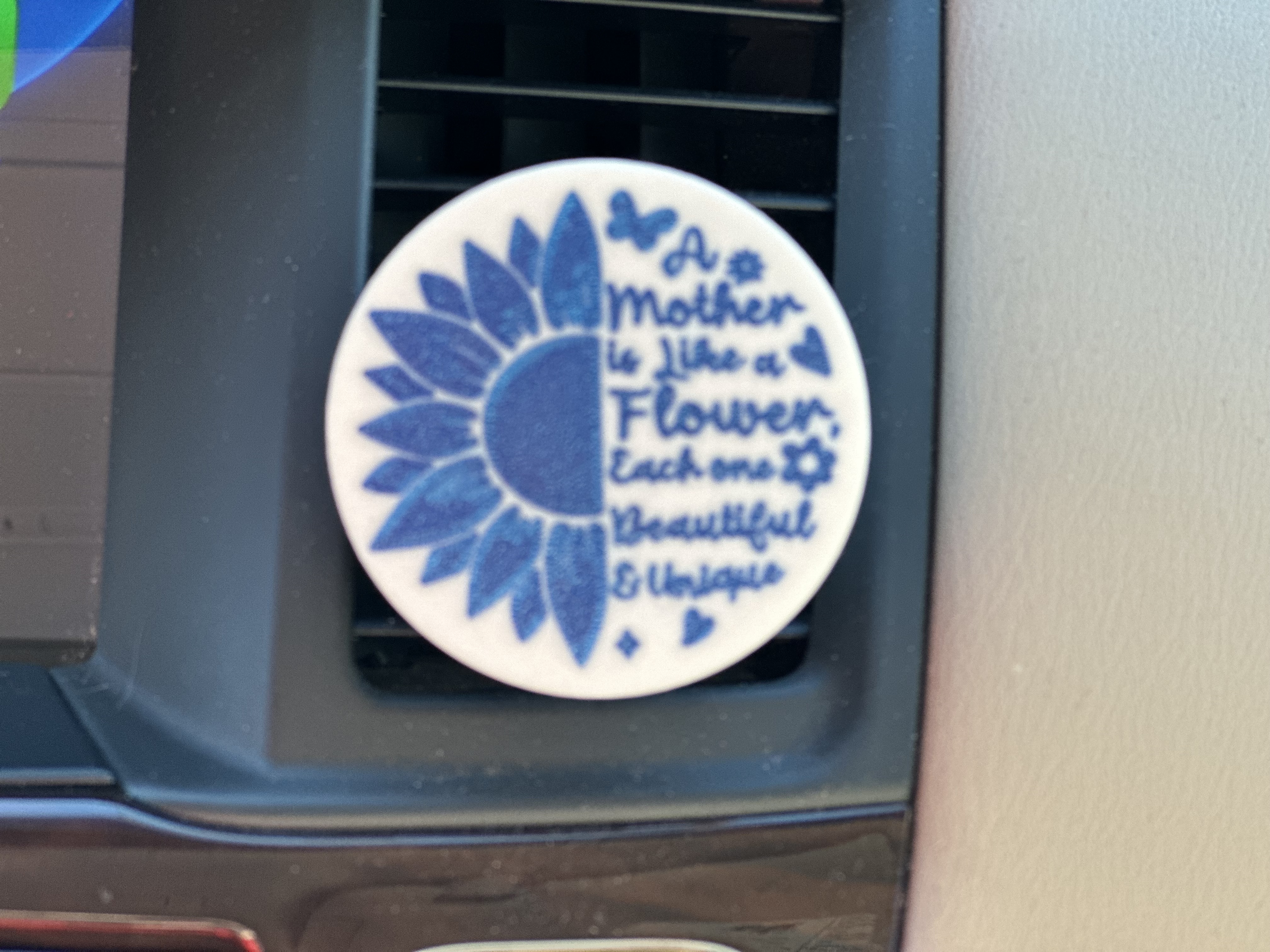 Febreze Car Clip-On - A Mother is like a Flower 