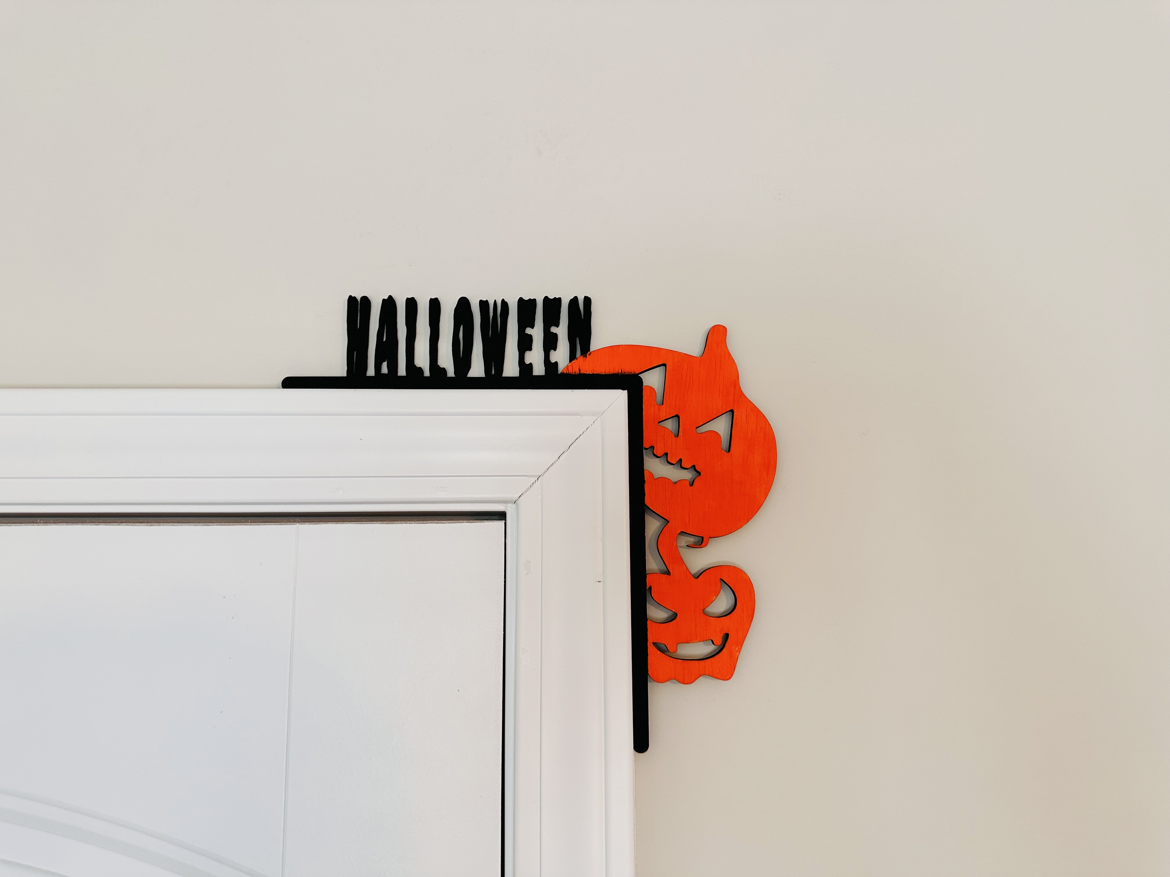 Corner Door Display - Halloween Pumpkin