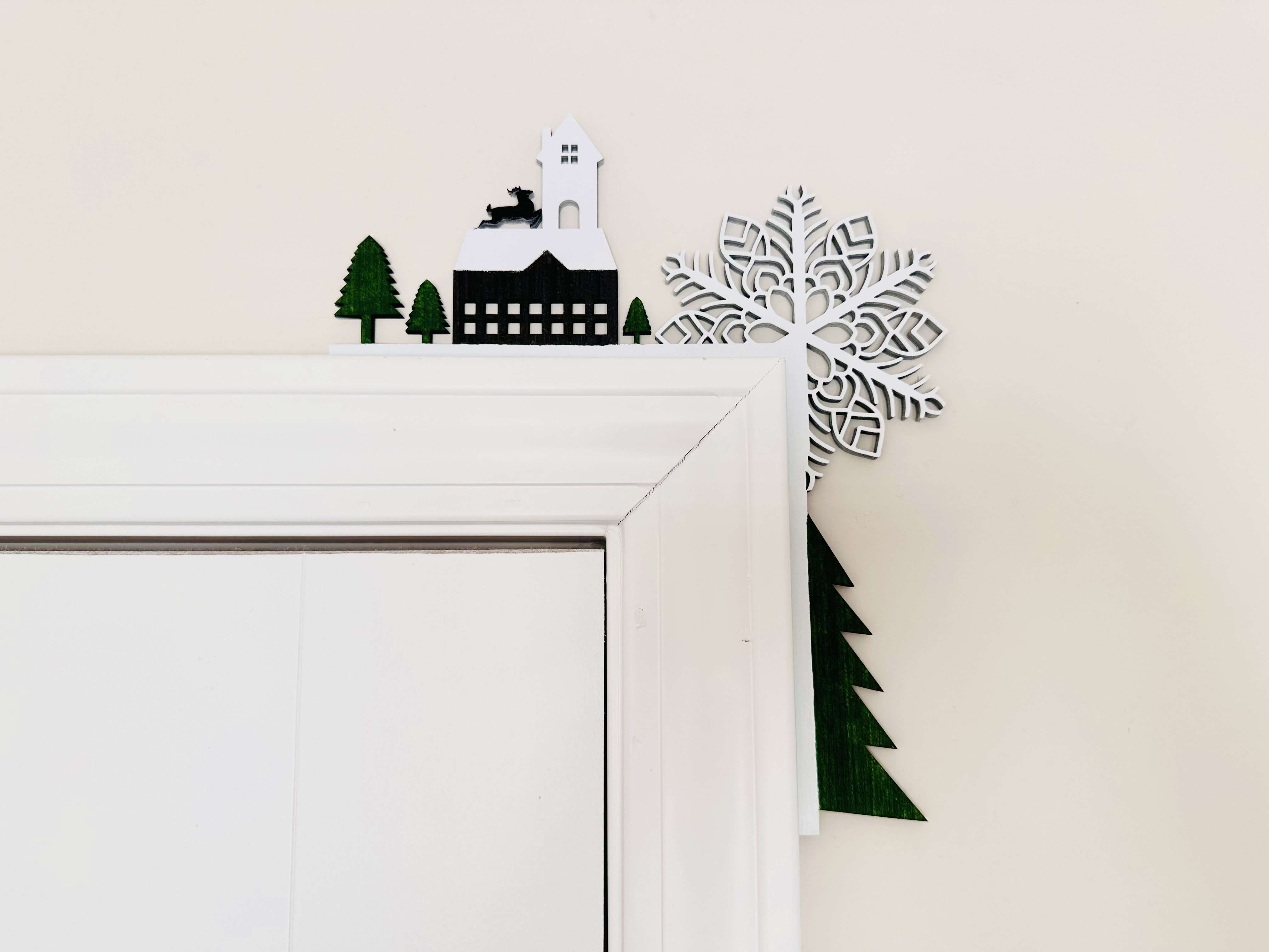 Corner Door Display - Christmas Scene