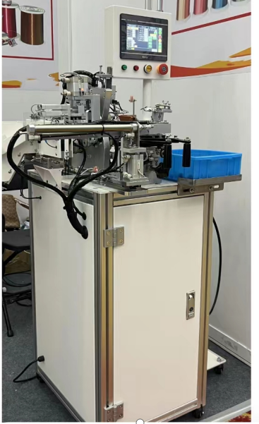 Intelligent automatic toroidal inductance winding machine