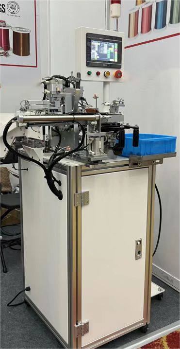 Intelligent automatic toroidal inductance winding machine