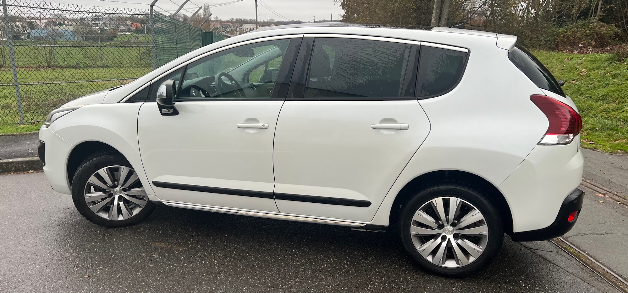 Peugeot 3008 1,6 THP 165cv