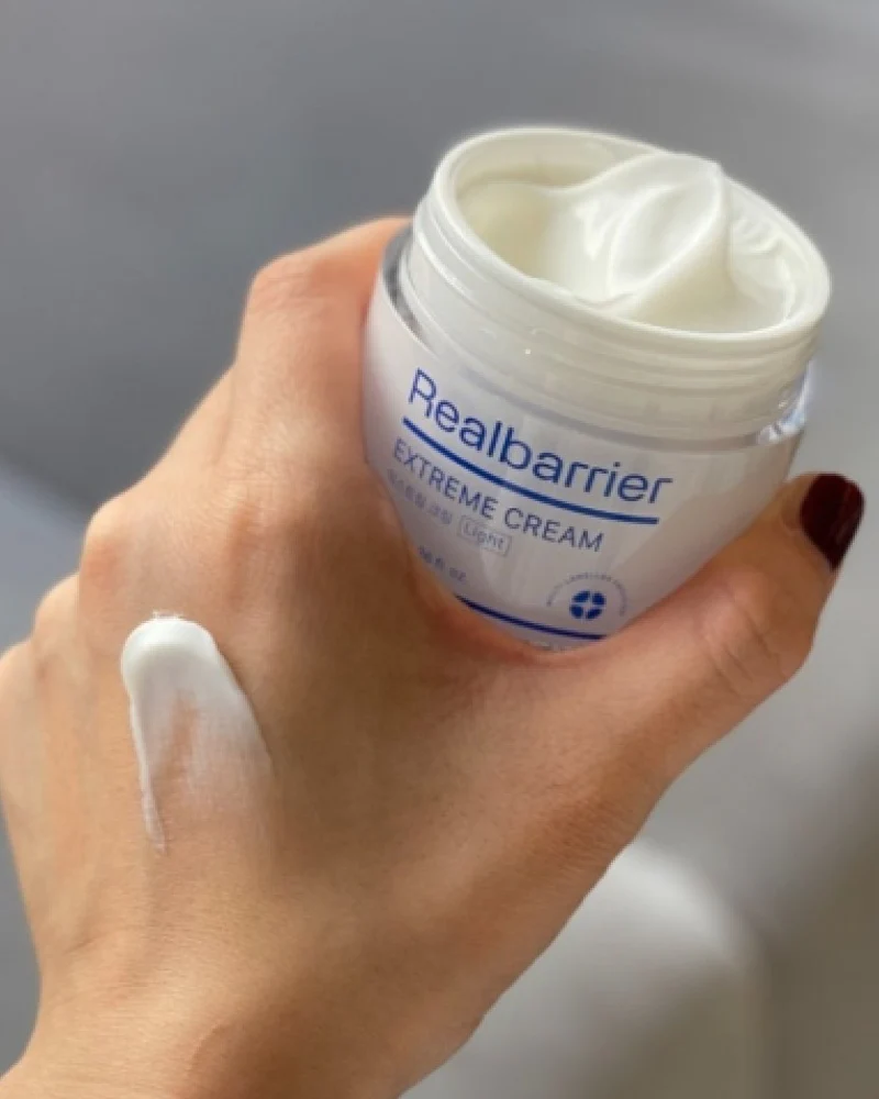 Real Barrier Extreme Light Cream