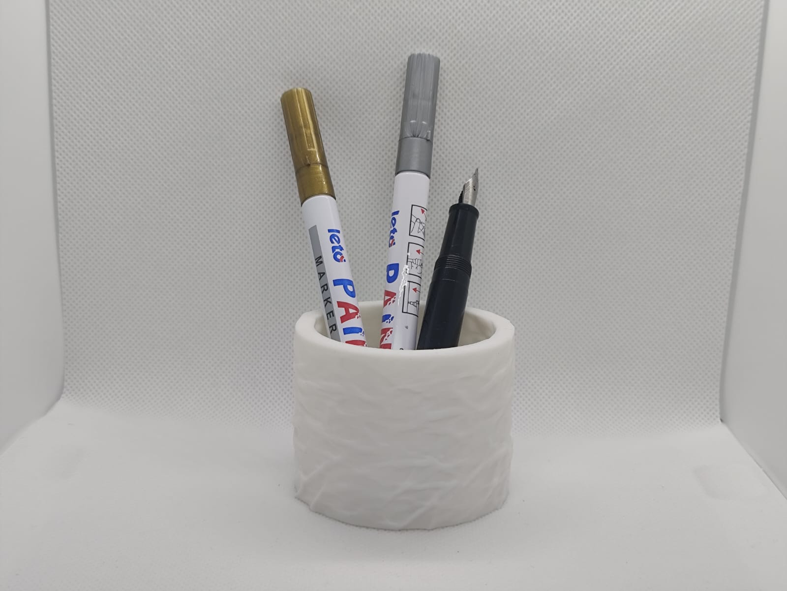 pin stand