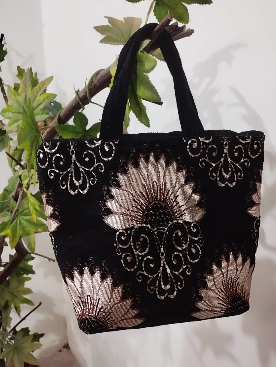 Embroidered Floral Handbag
