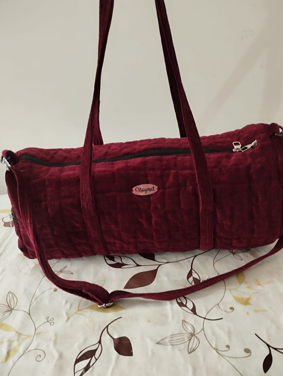 Magnat Velvet Duffle Bag