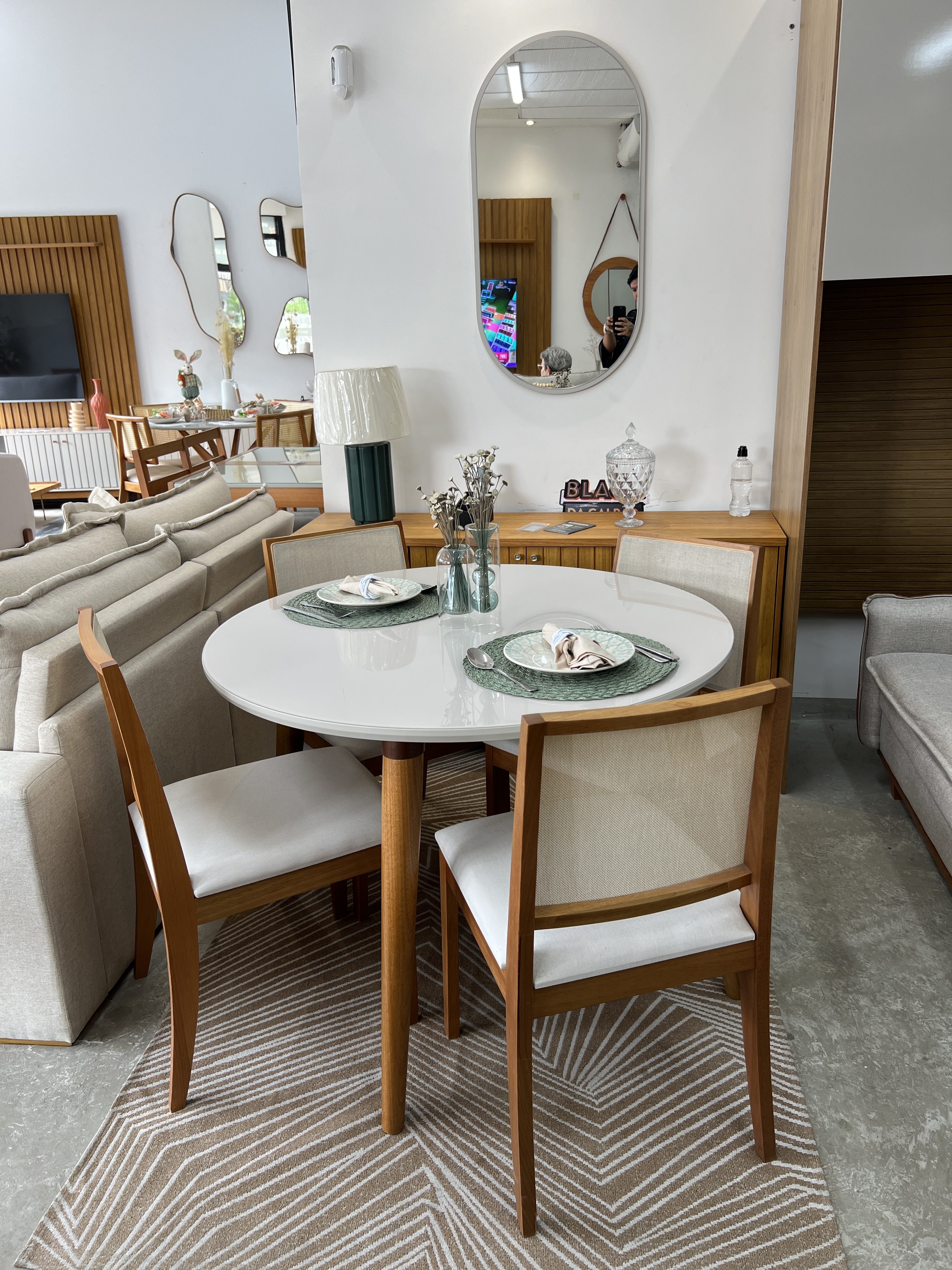 Mesa Dani 110 + 4 Cadeiras Buriti