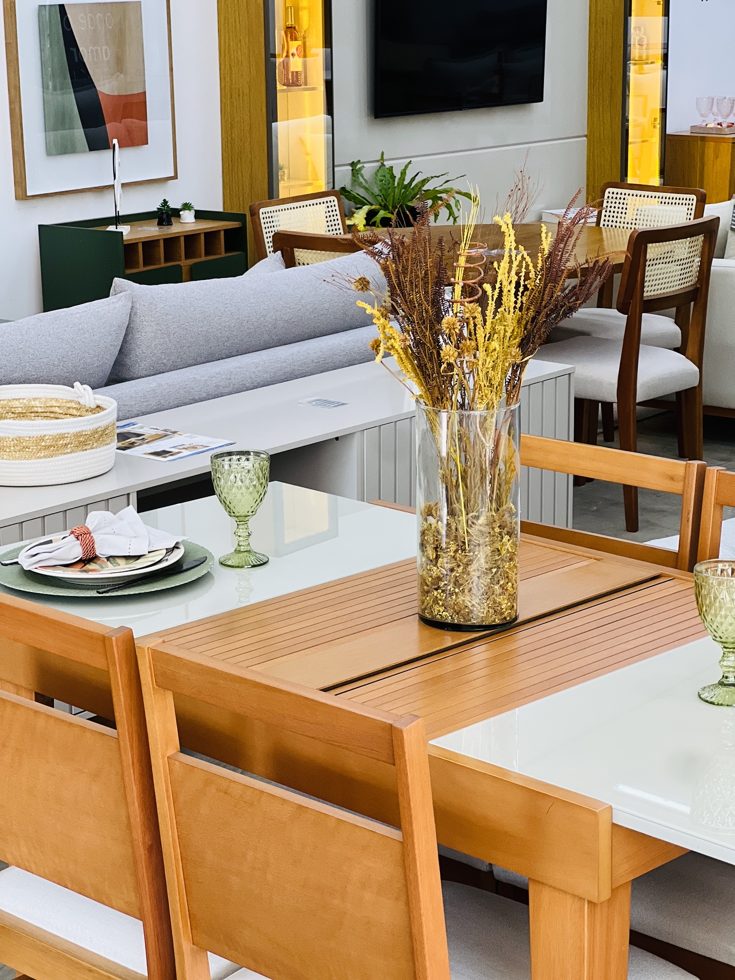 Mesa Vega 110 + 4 cadeira Cairo