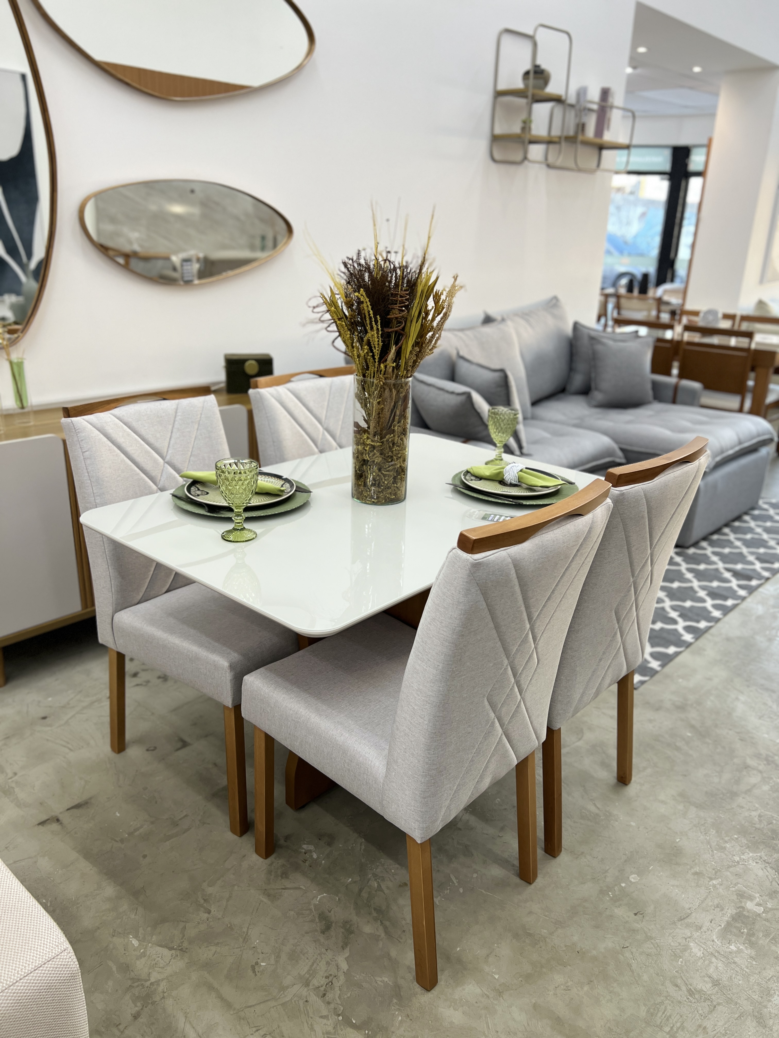 Mesa Bella 120x80 + 4 cadeiras estofadas Jasmim 