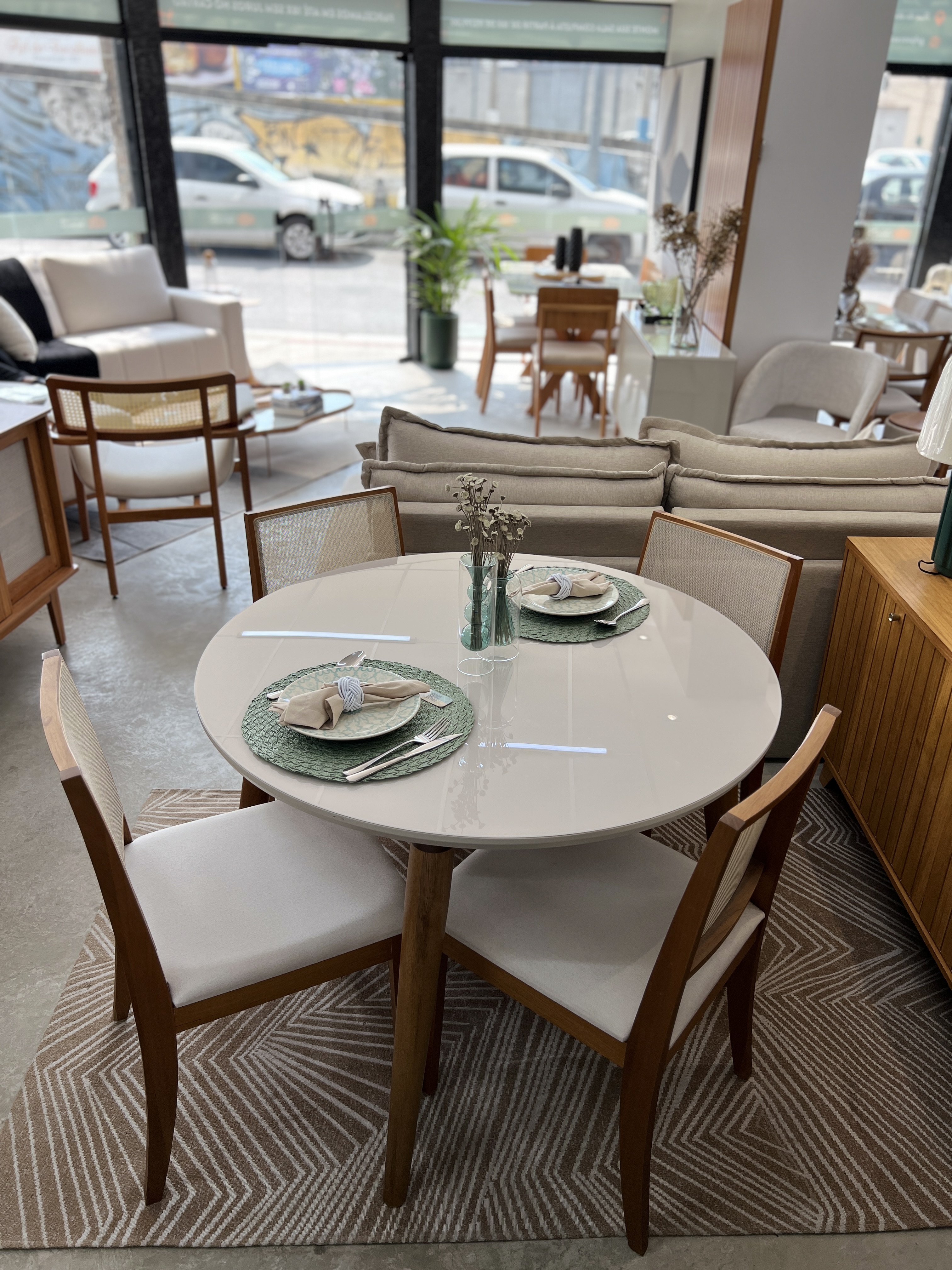 Mesa Dani 110 + 4 Cadeiras Buriti