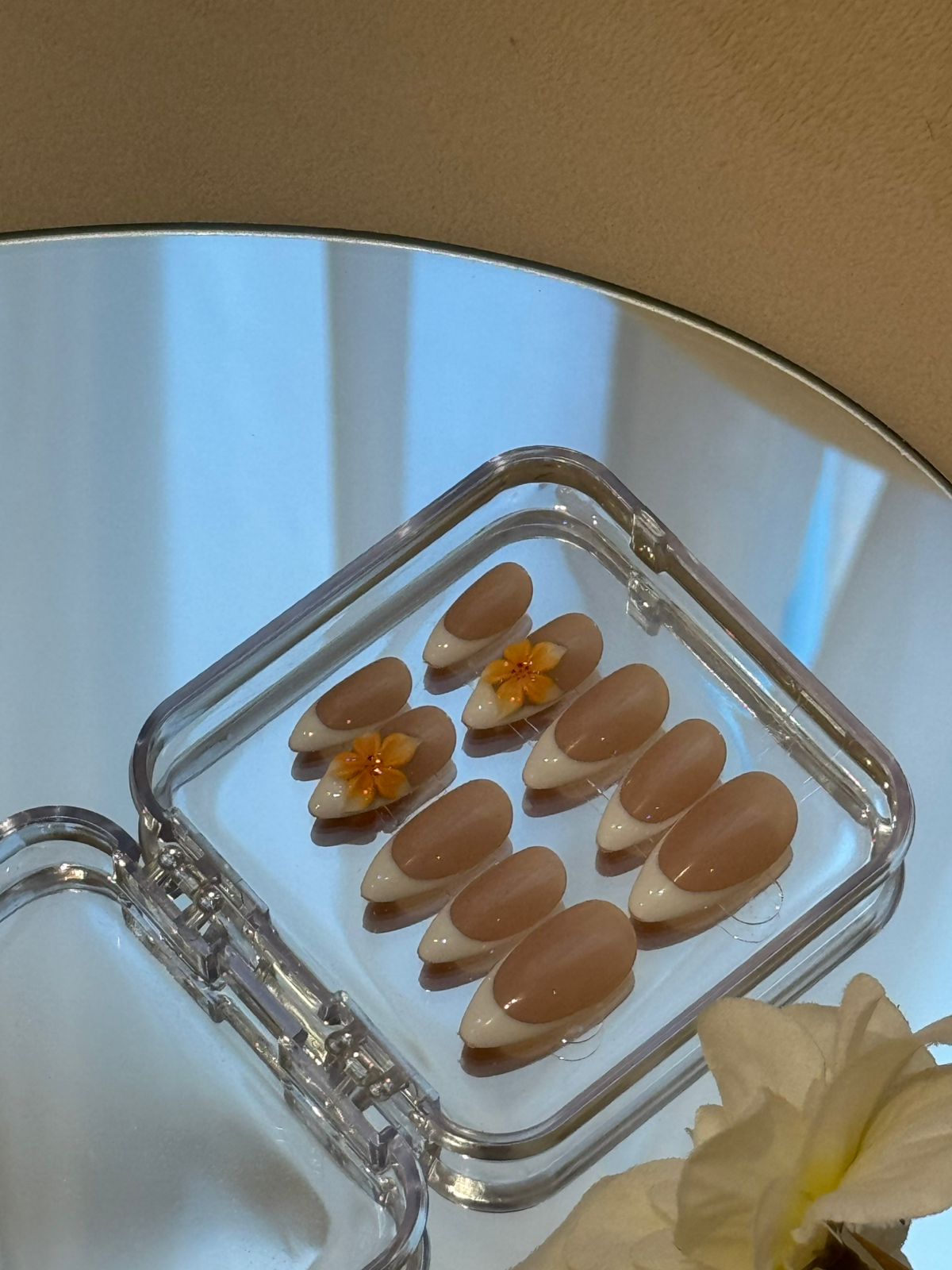  Pearl French Tip Press-On Nails Set