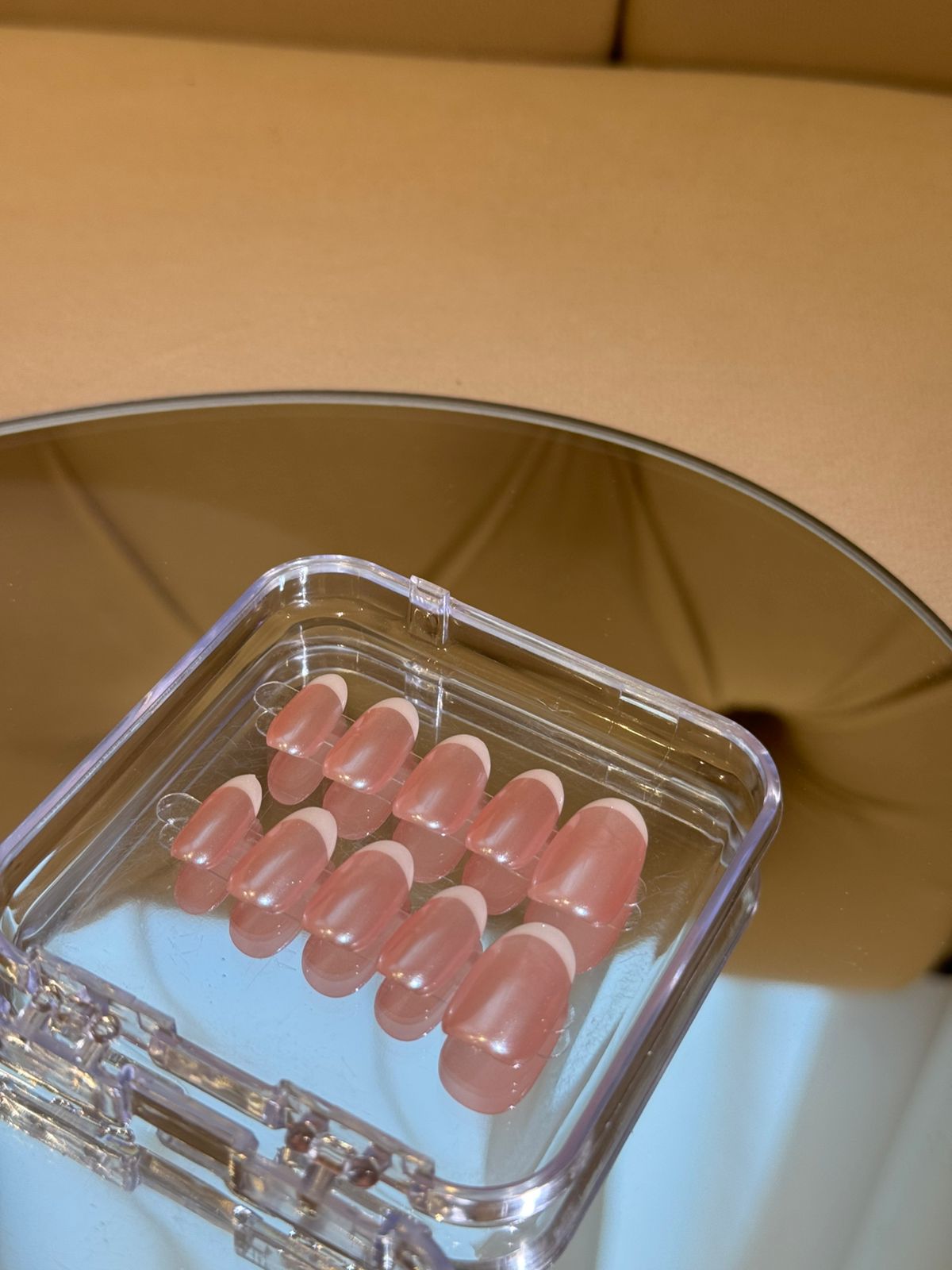   LOVE Press-On Nails Set