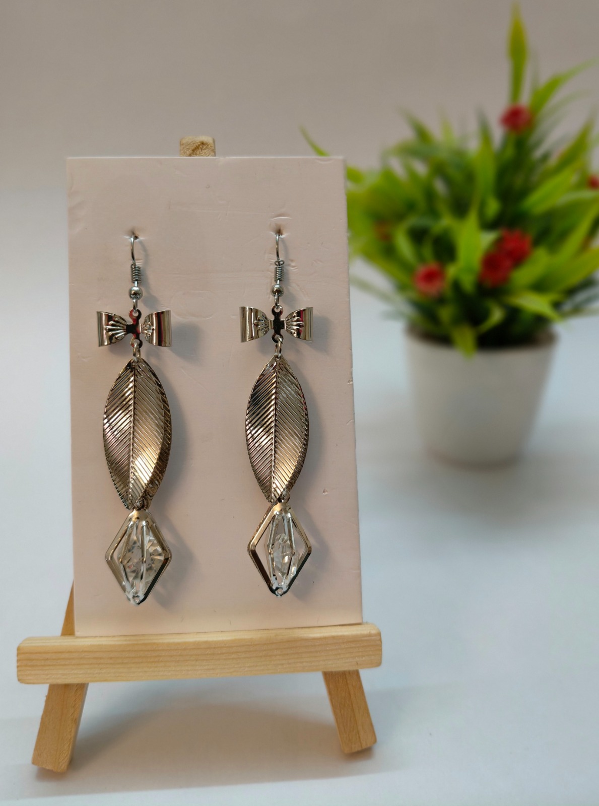 Elegant Leaf Crystal Drop Earrings