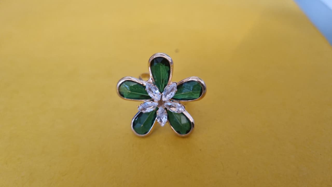 Green Gemstone Flower Ring