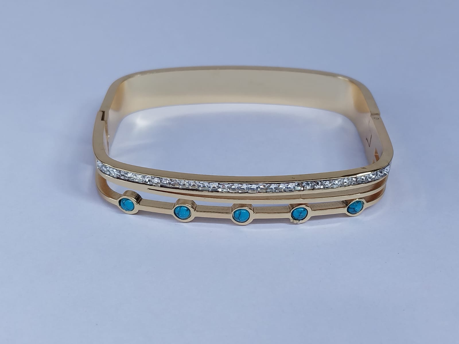 Elegant Gold and Turquoise Bracelet- anti tarnish