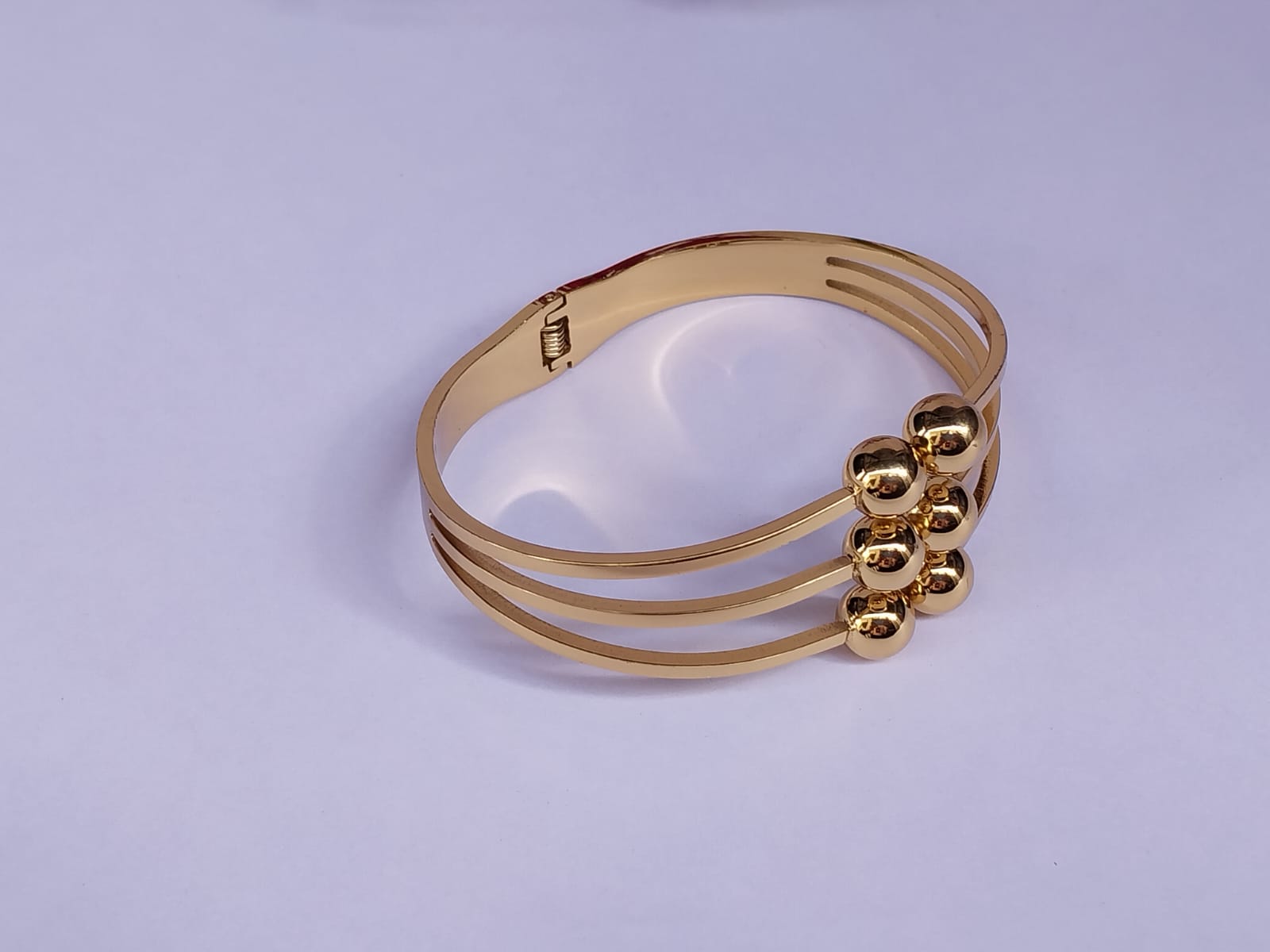 Elegant Gold Bracelet-anti tarnish