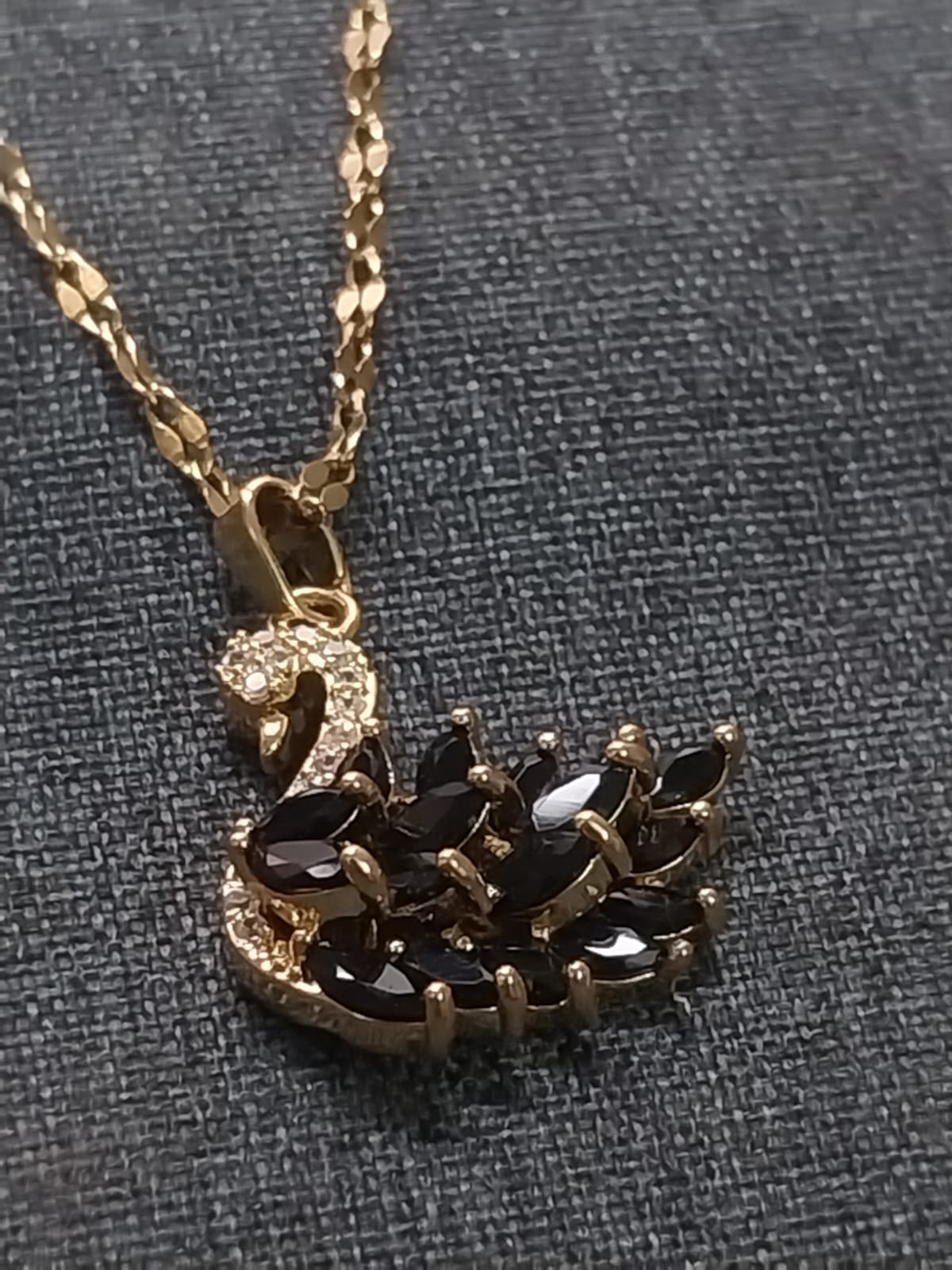 Elegant Swan Pendant Necklace