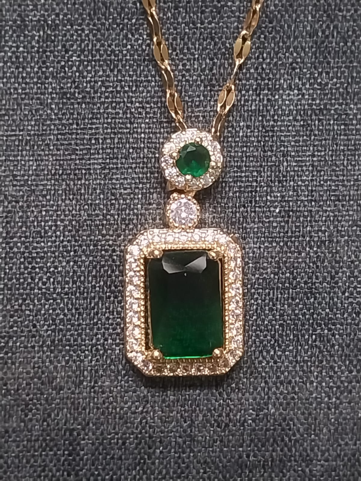 Emerald Green Pendant Necklace