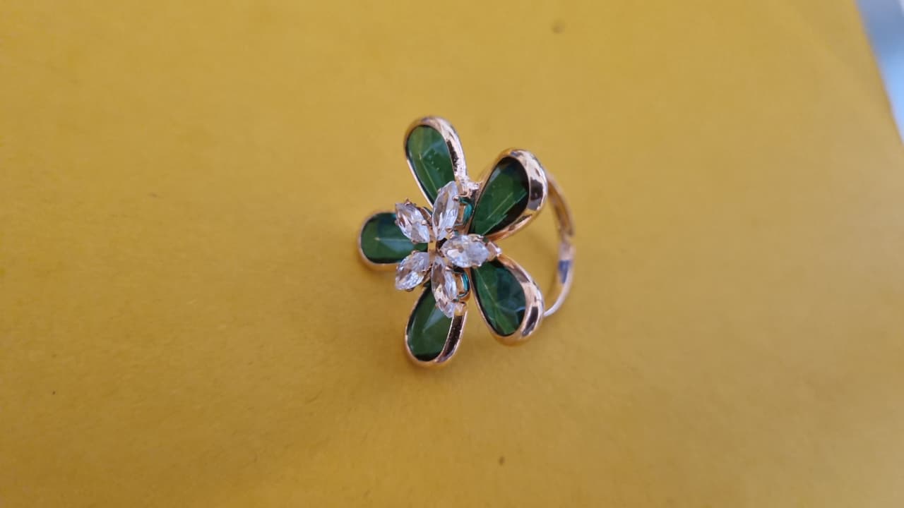 Green Gemstone Flower Ring