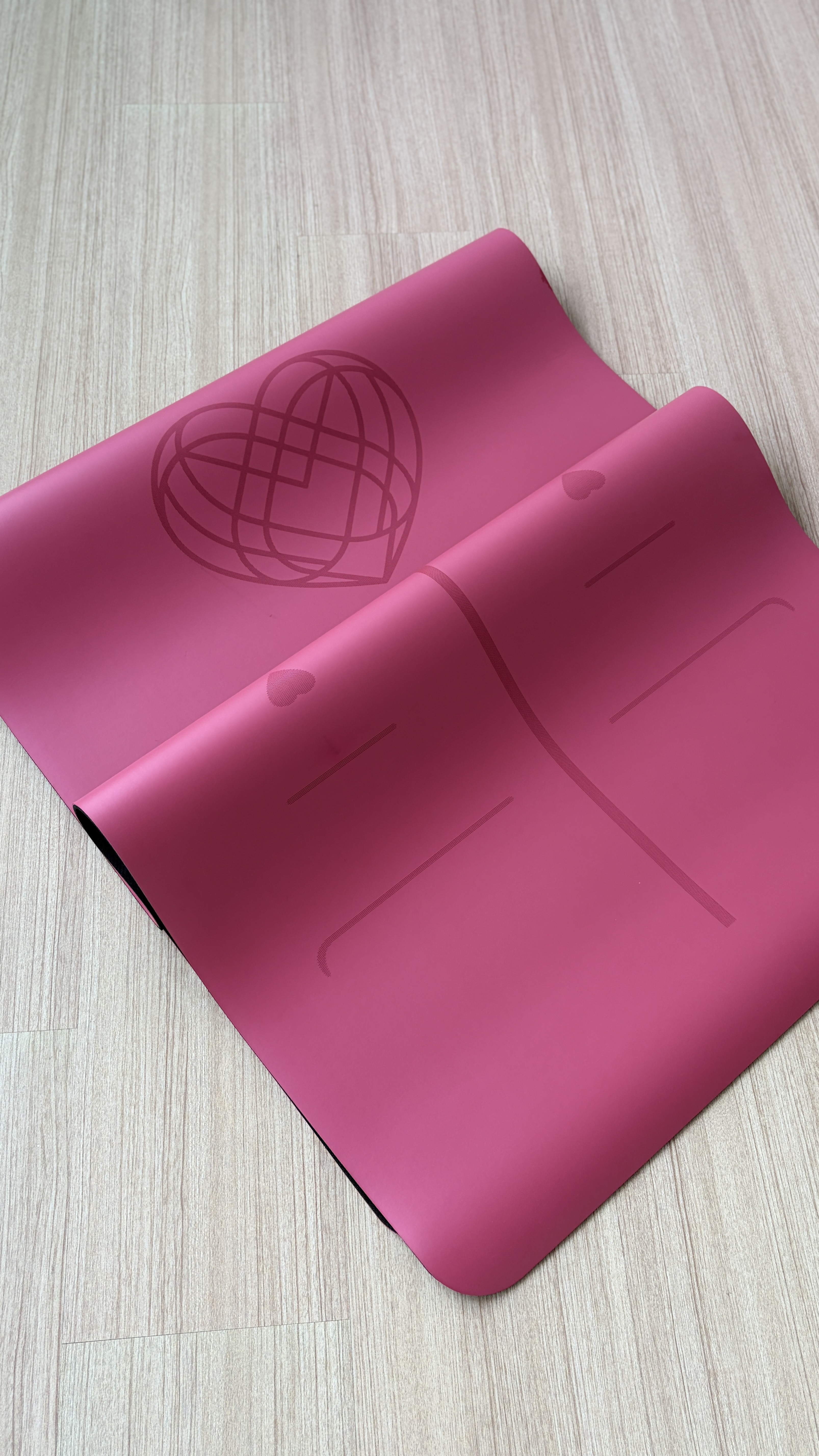 Interwoven Hearts Yoga Mat
