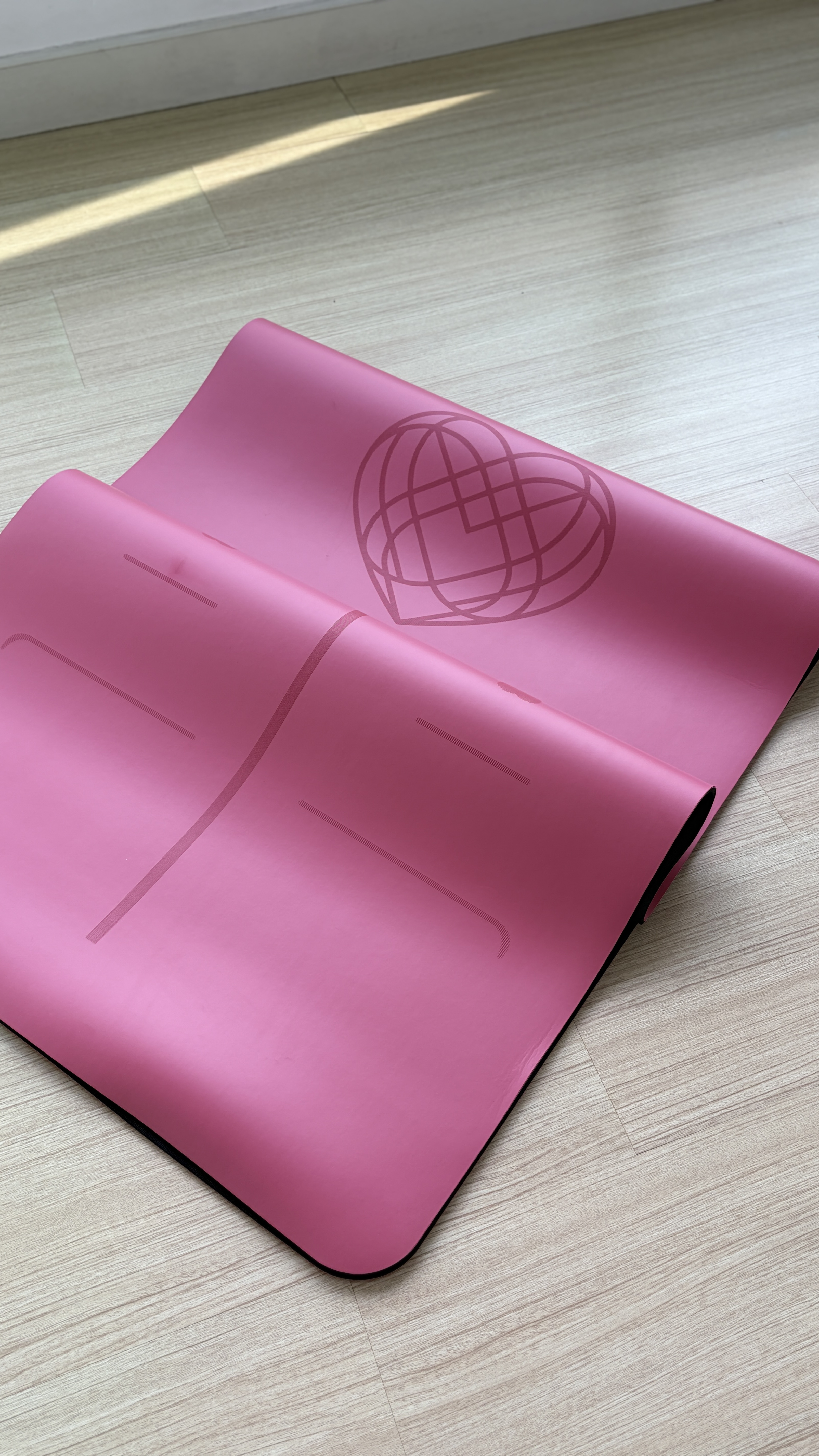 Interwoven Hearts Yoga Mat