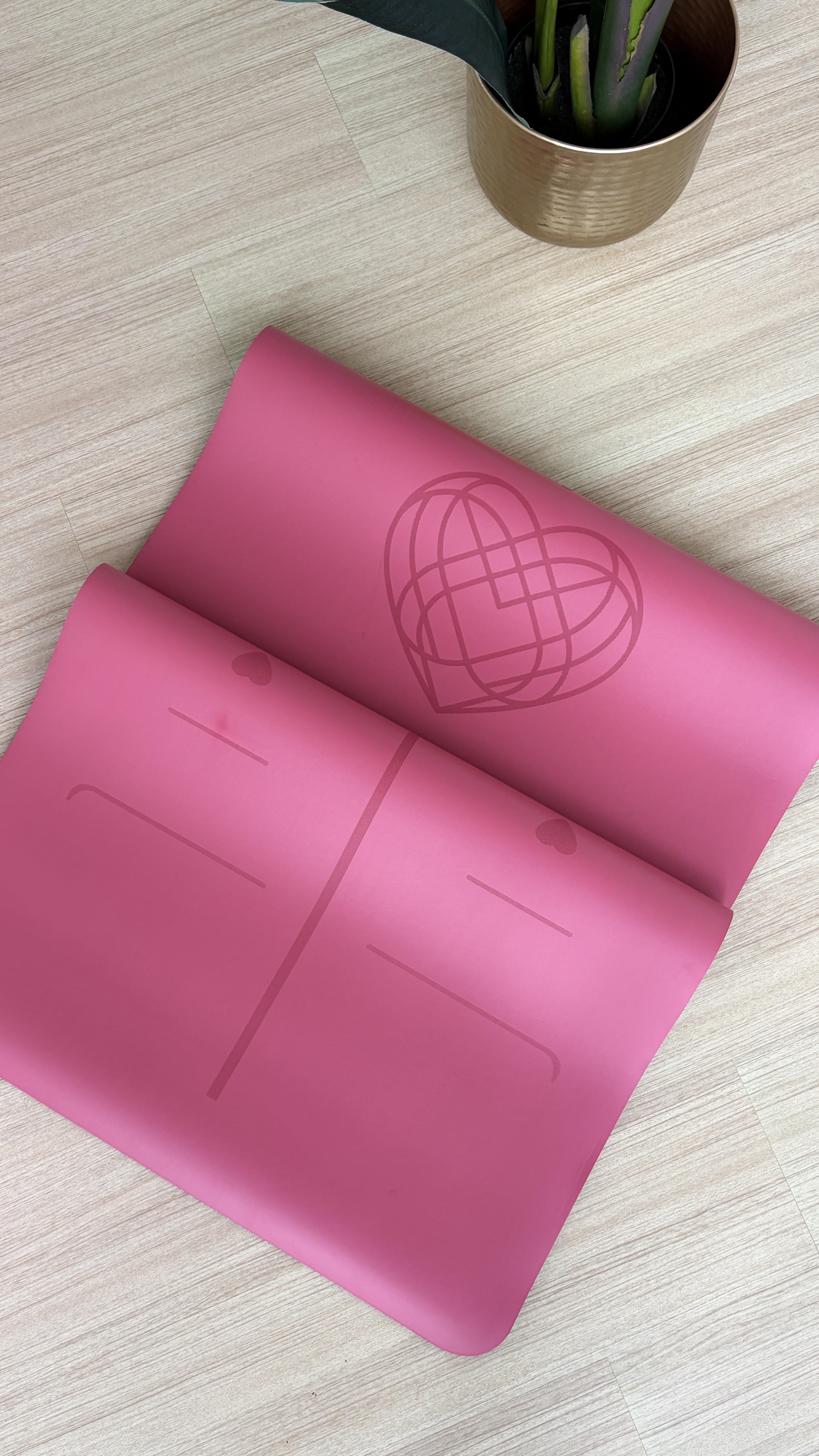Interwoven Hearts Yoga Mat