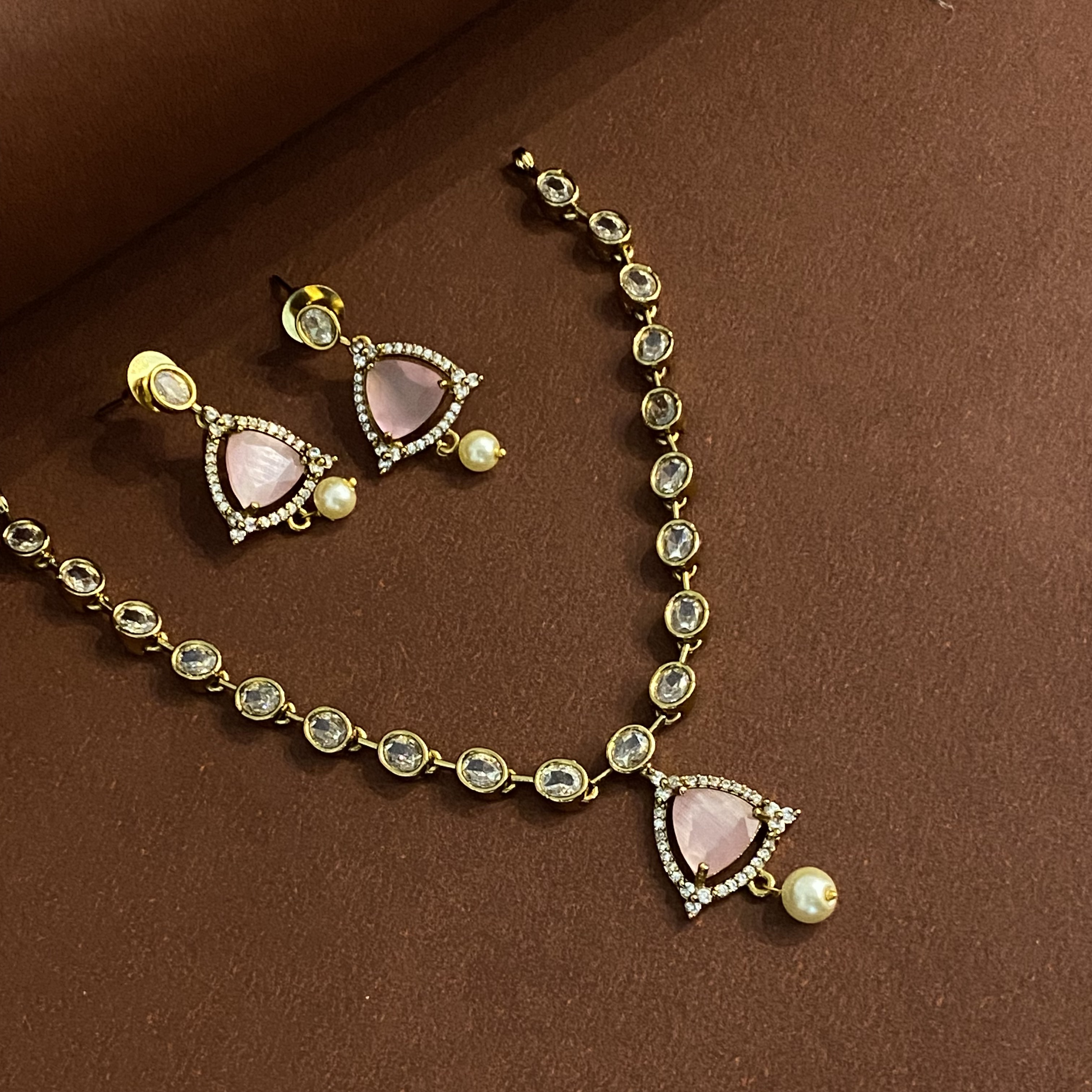 Elegant Pink Stone Jewelry Set DLA002