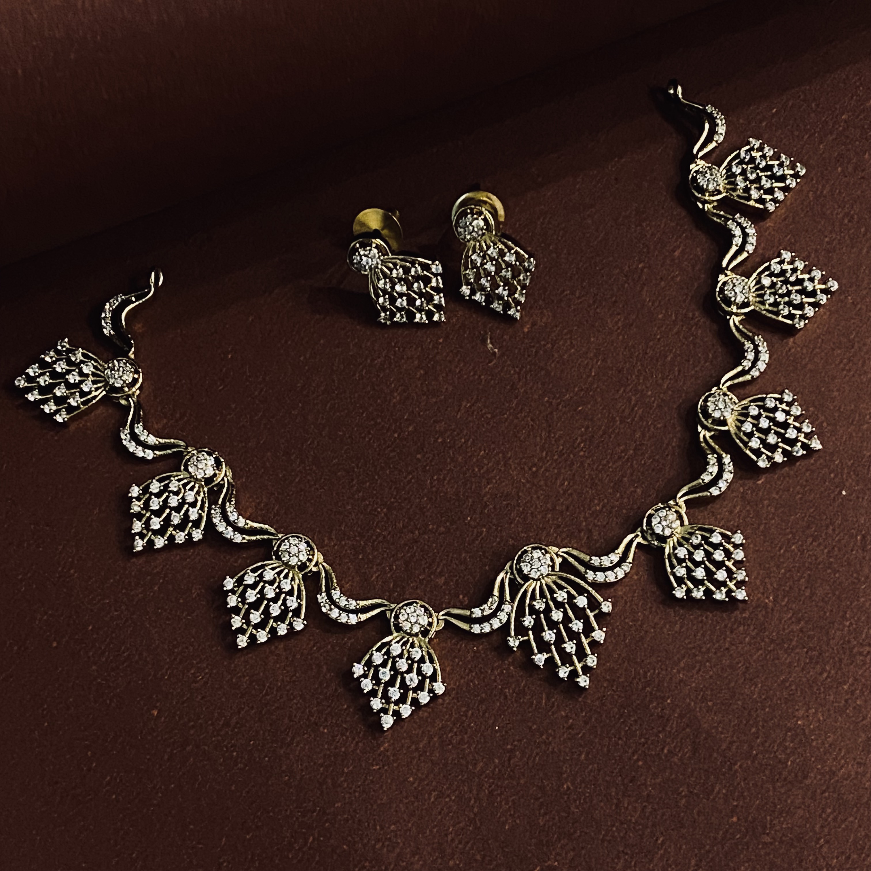DIAMOND LOOKALIKE Necklace Set DLA005